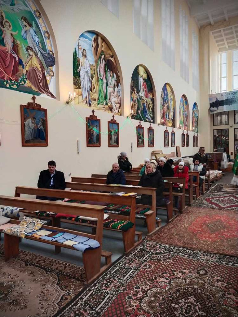 Hrubieszów: Zawieźli dary do Sokala. Zaśpiewał Hubal [ZDJĘCIA]