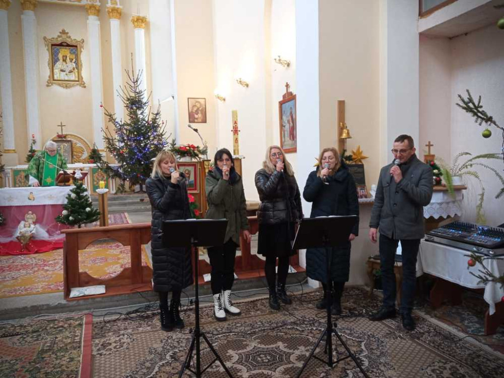 Hrubieszów: Zawieźli dary do Sokala. Zaśpiewał Hubal [ZDJĘCIA]