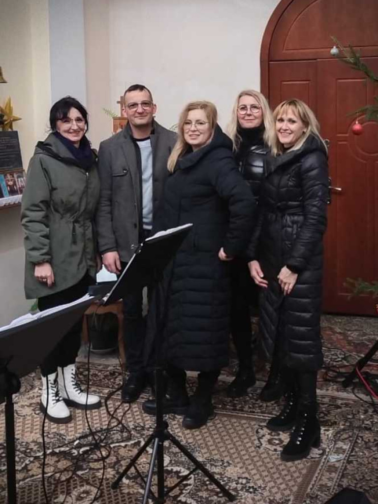 Hrubieszów: Zawieźli dary do Sokala. Zaśpiewał Hubal [ZDJĘCIA]