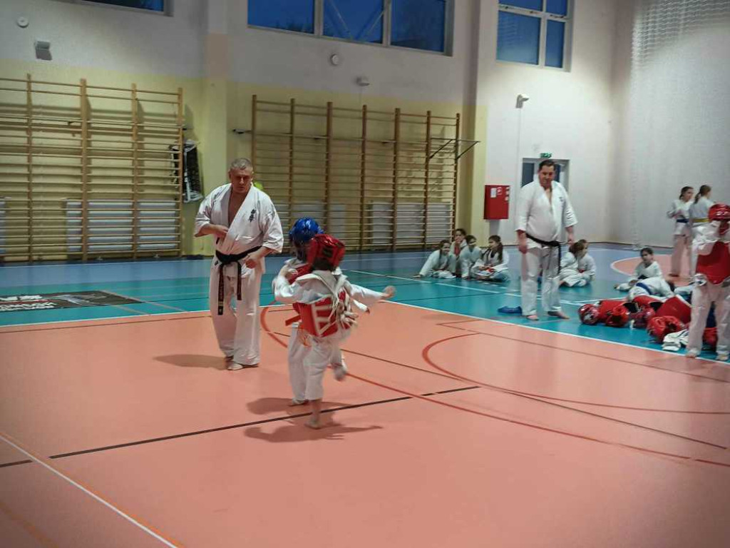 Niektórzy wystartowali po raz pierwszy w życiu! Hrubieszowski turniej karate [ZDJĘCIA]
