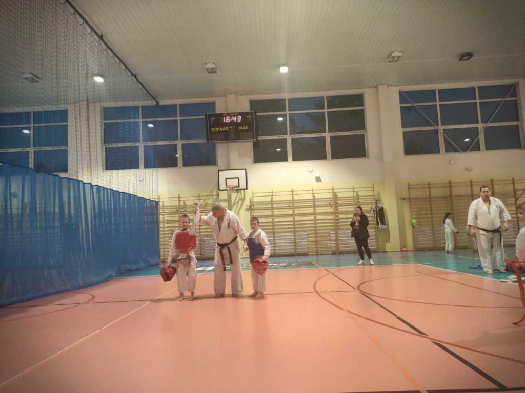 Niektórzy wystartowali po raz pierwszy w życiu! Hrubieszowski turniej karate [ZDJĘCIA]