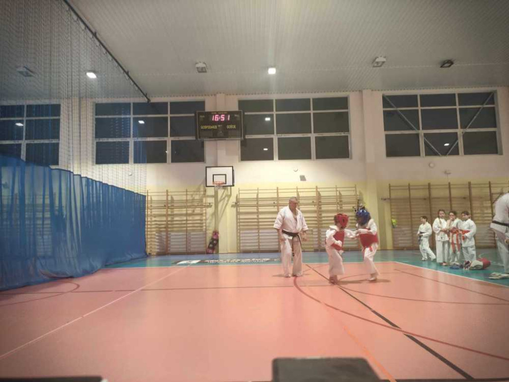 Niektórzy wystartowali po raz pierwszy w życiu! Hrubieszowski turniej karate [ZDJĘCIA]