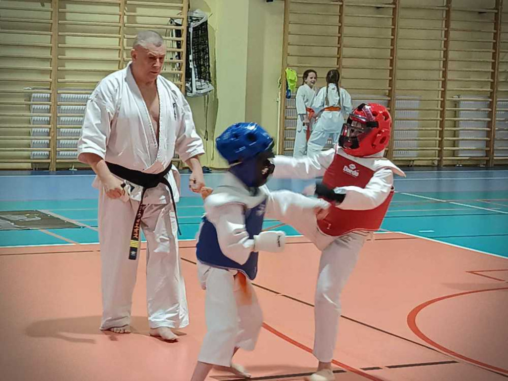 Niektórzy wystartowali po raz pierwszy w życiu! Hrubieszowski turniej karate [ZDJĘCIA]