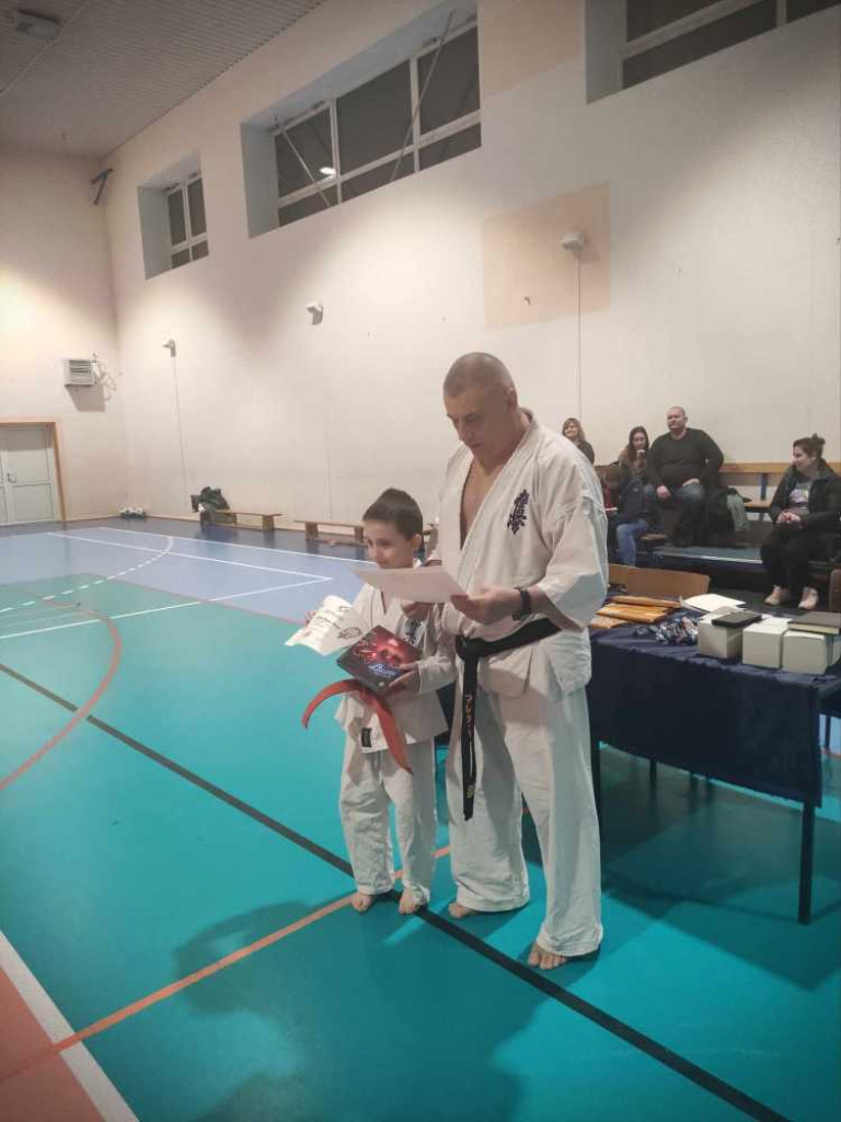 Niektórzy wystartowali po raz pierwszy w życiu! Hrubieszowski turniej karate [ZDJĘCIA]