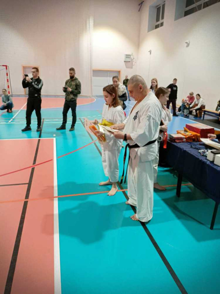Niektórzy wystartowali po raz pierwszy w życiu! Hrubieszowski turniej karate [ZDJĘCIA]