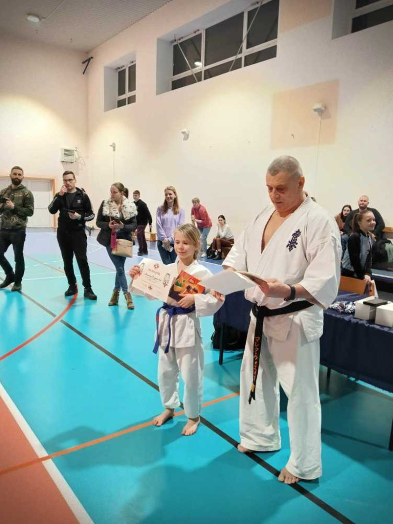 Niektórzy wystartowali po raz pierwszy w życiu! Hrubieszowski turniej karate [ZDJĘCIA]