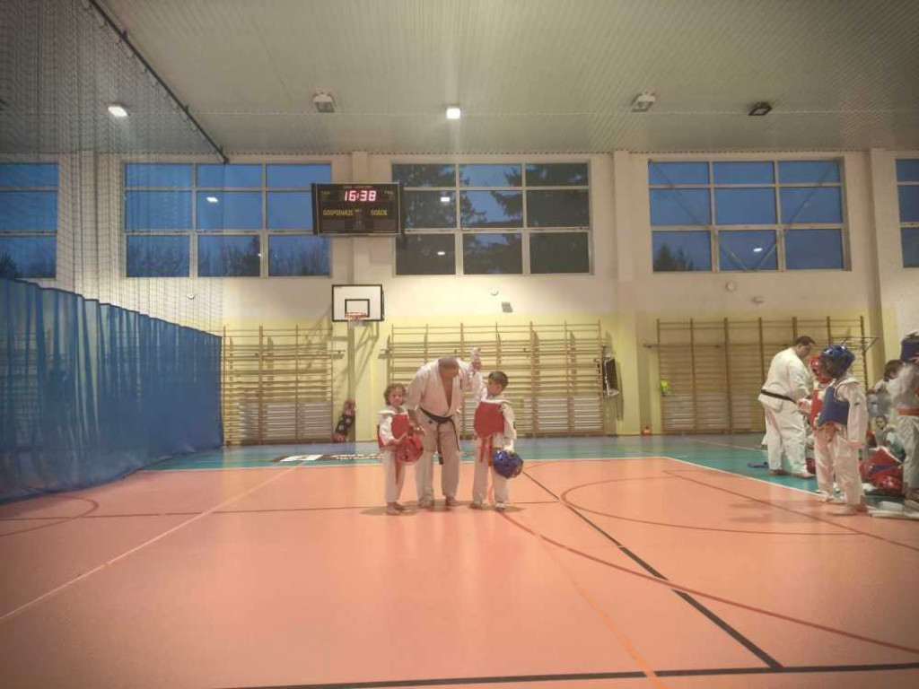 Niektórzy wystartowali po raz pierwszy w życiu! Hrubieszowski turniej karate [ZDJĘCIA]
