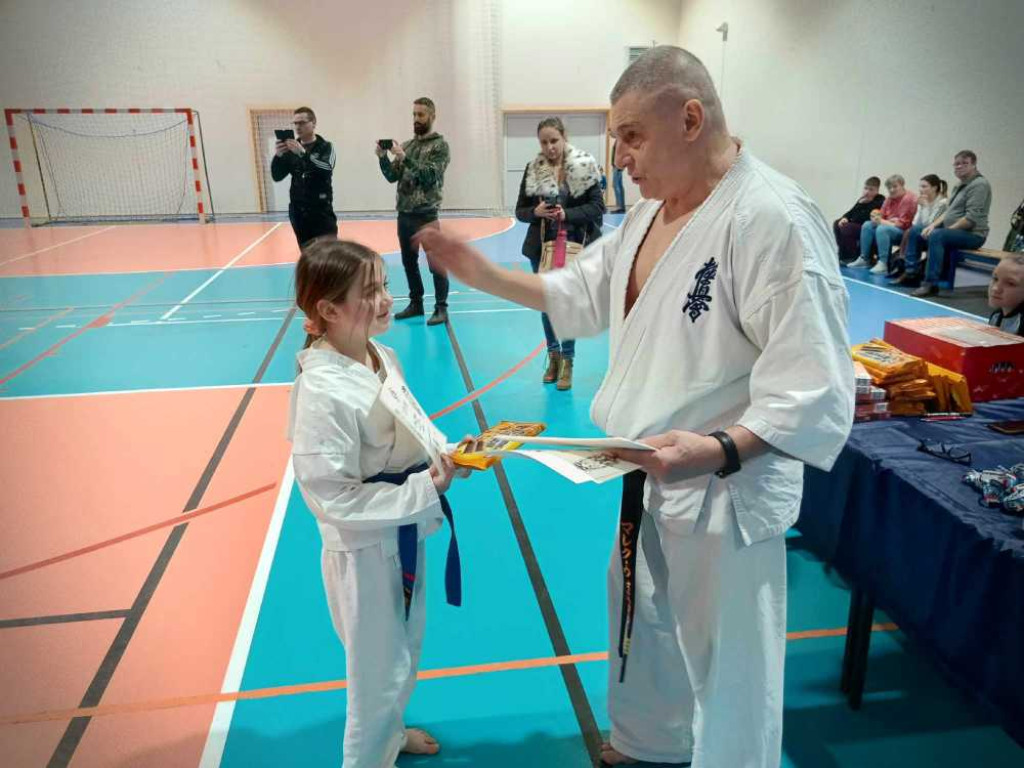 Niektórzy wystartowali po raz pierwszy w życiu! Hrubieszowski turniej karate [ZDJĘCIA]