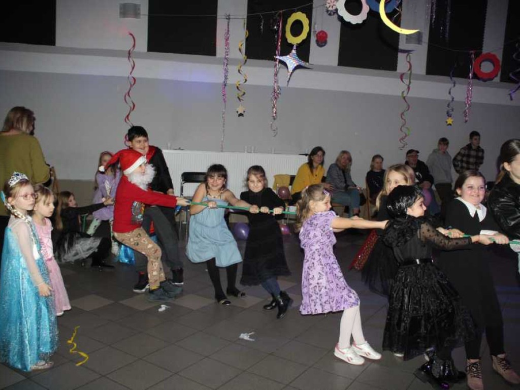 Bawili się na karnawałowym balu [ZDJĘCIA]