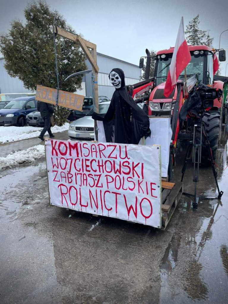 Hrubieszów: Trwa rolniczy protest [ZDJĘCIA]