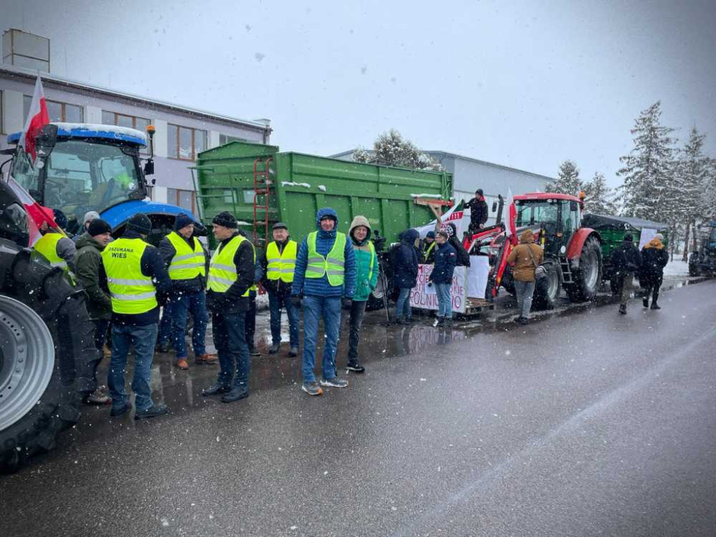 Hrubieszów: Trwa rolniczy protest [ZDJĘCIA]