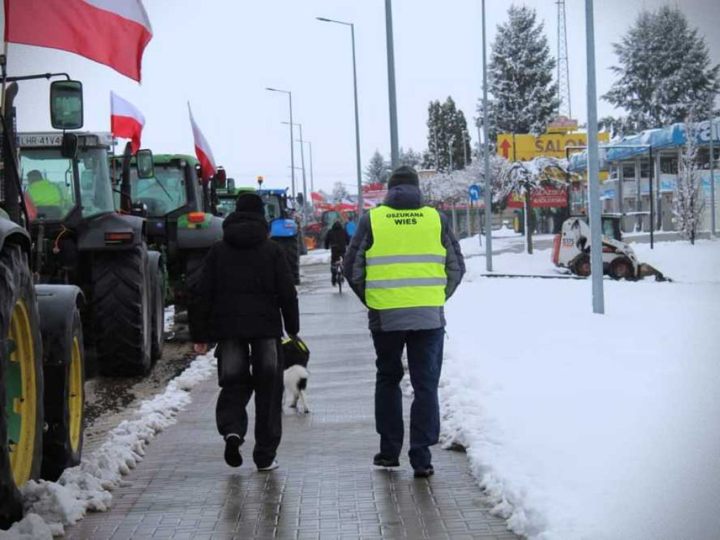 Hrubieszów: Trwa rolniczy protest [ZDJĘCIA]