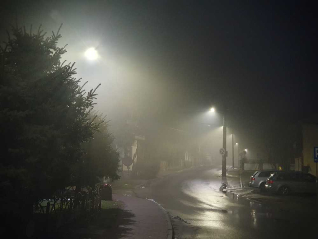 Gdzieś w Hrubieszowie... Mgła [ZDJĘCIA]