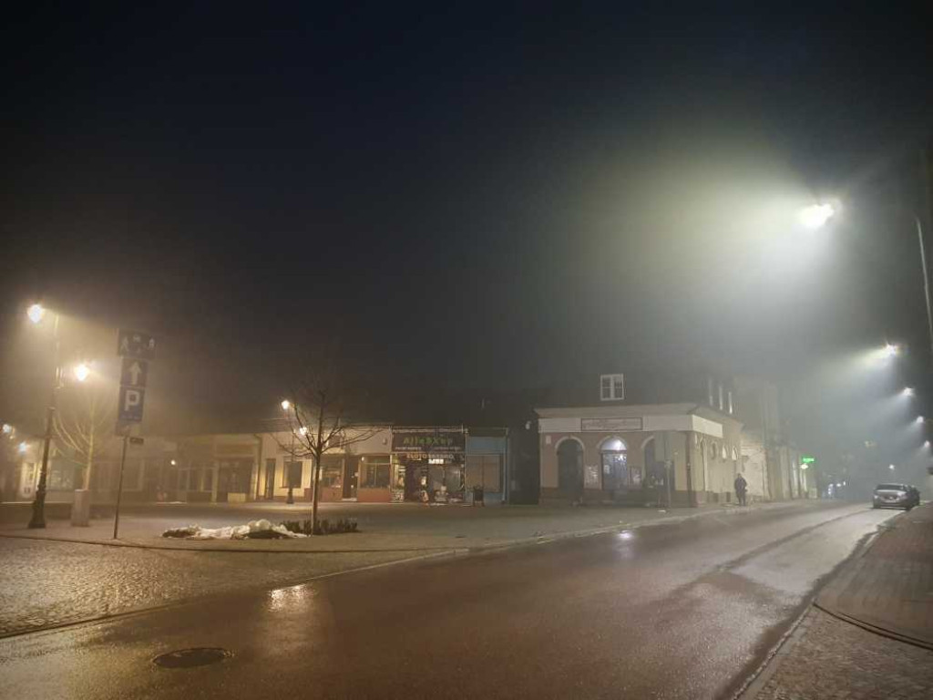 Gdzieś w Hrubieszowie... Mgła [ZDJĘCIA]