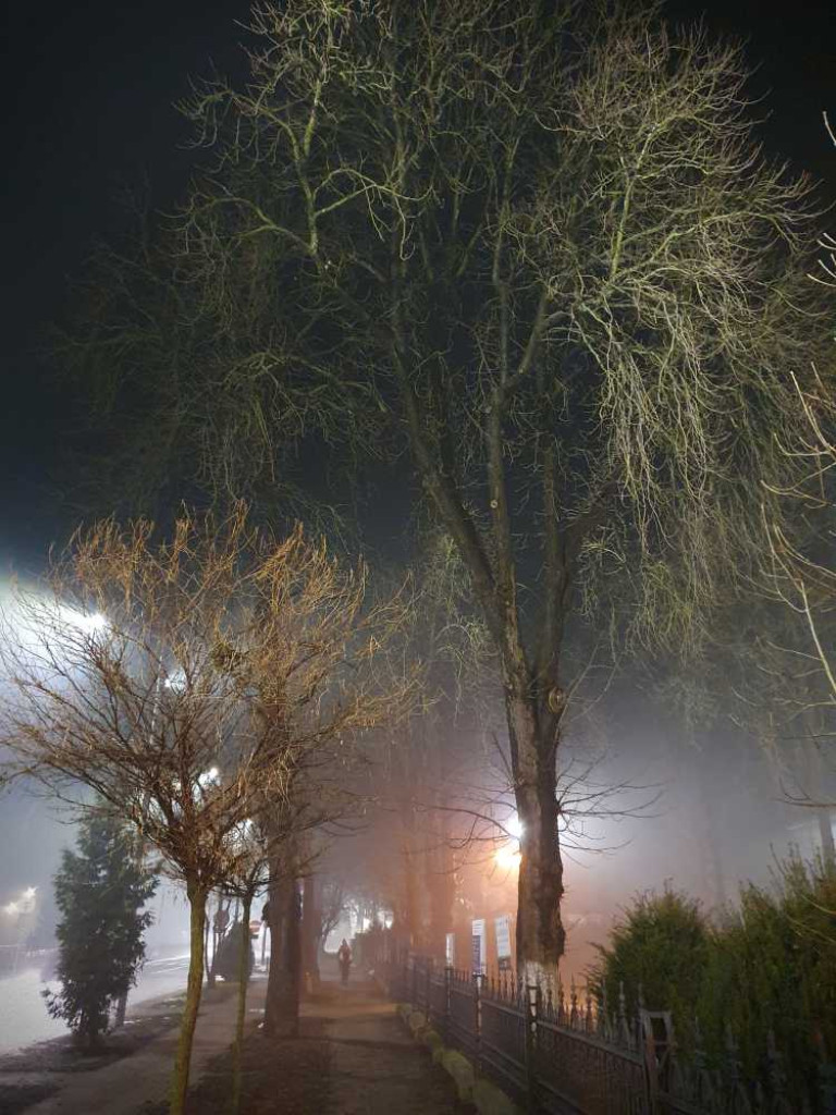 Gdzieś w Hrubieszowie... Mgła [ZDJĘCIA]