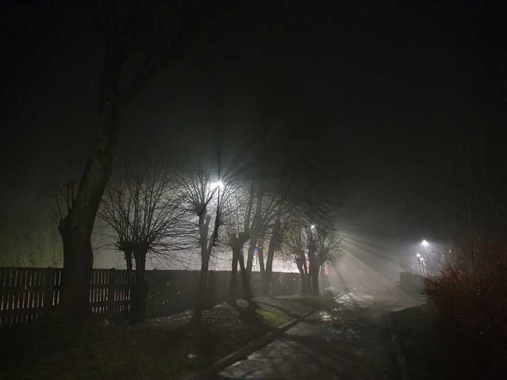 Gdzieś w Hrubieszowie... Mgła [ZDJĘCIA]