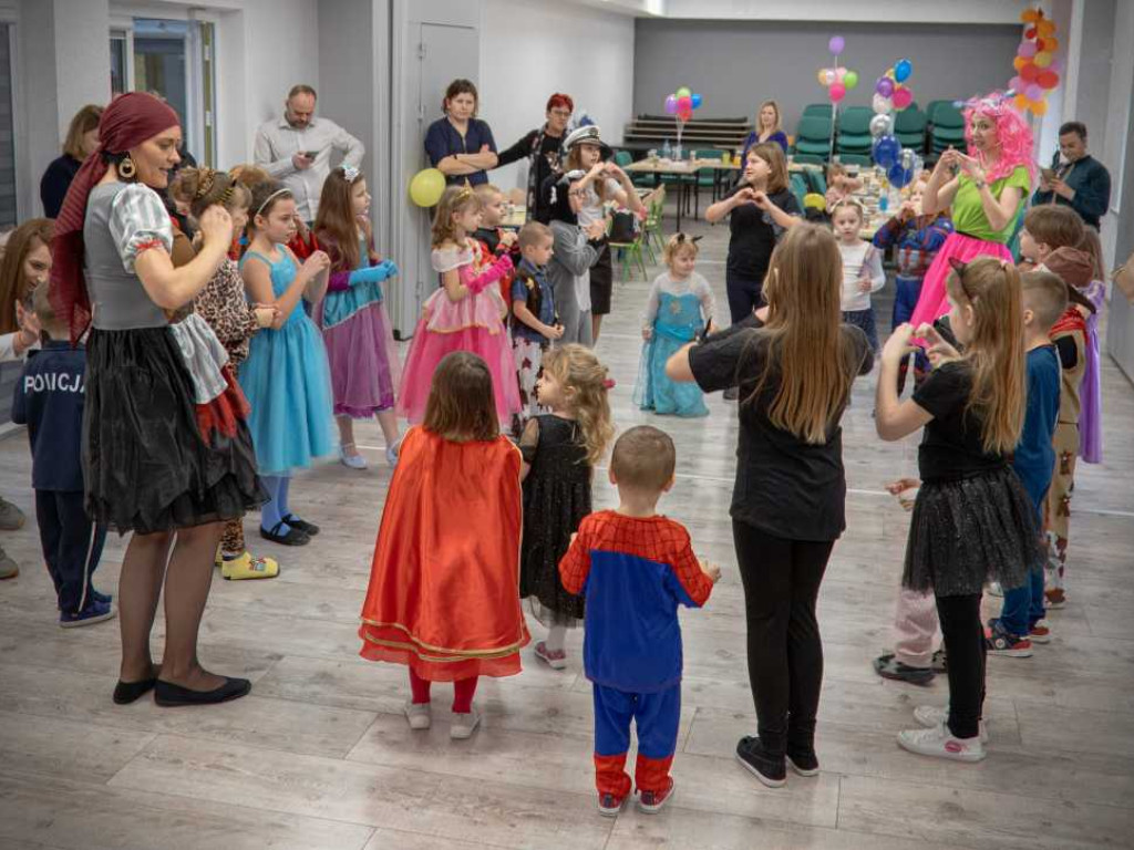 Bal karnawałowy Zimowej Akademii Przygody [ZDJĘCIA]