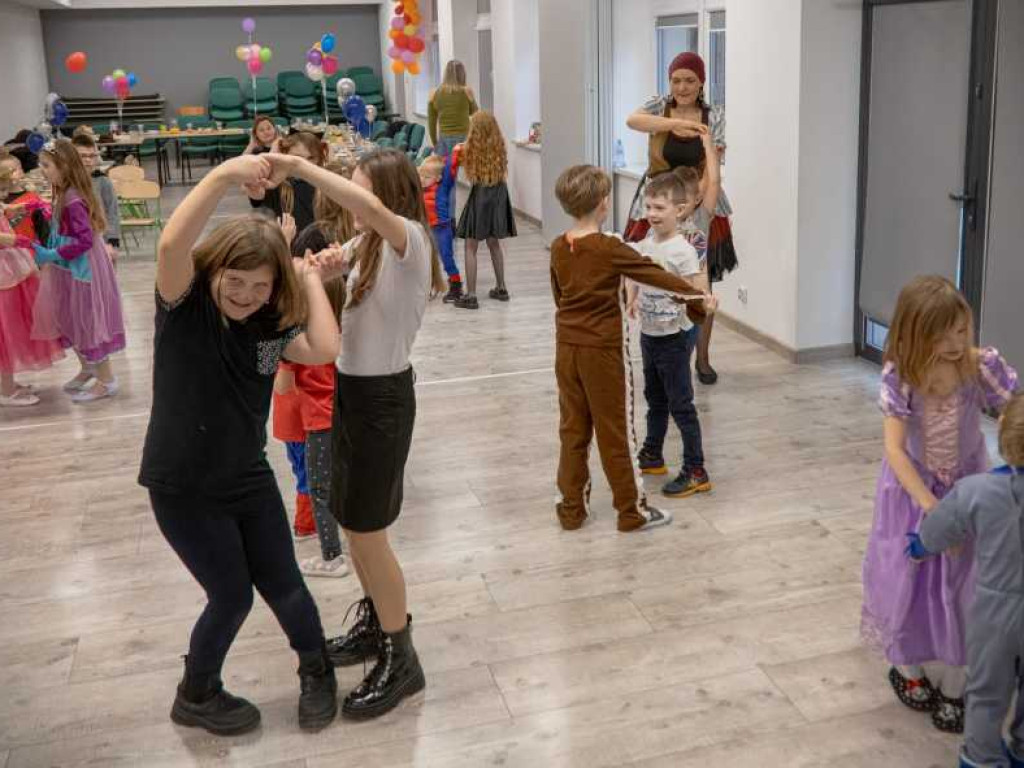 Bal karnawałowy Zimowej Akademii Przygody [ZDJĘCIA]