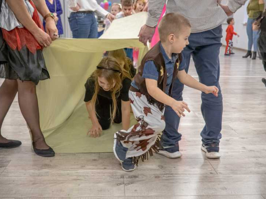 Bal karnawałowy Zimowej Akademii Przygody [ZDJĘCIA]