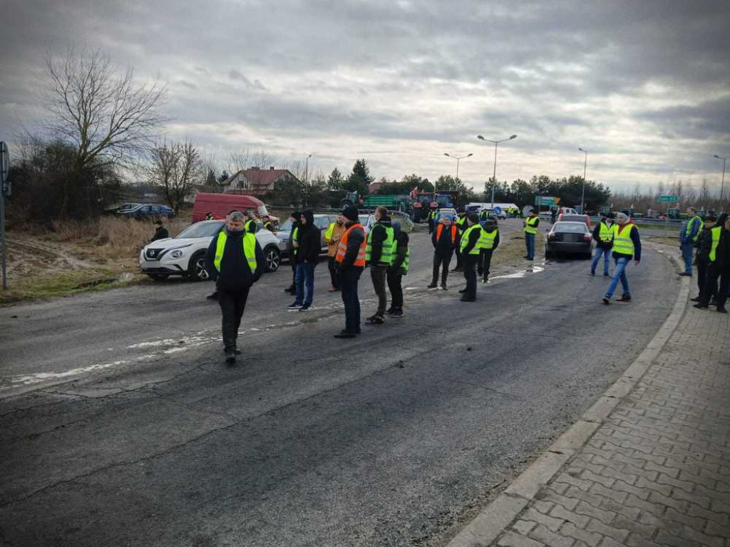 Uwaga! Trwa rolniczy protest w Zosinie [ZDJĘCIA]
