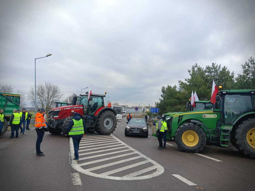 Uwaga! Trwa rolniczy protest w Zosinie [ZDJĘCIA]
