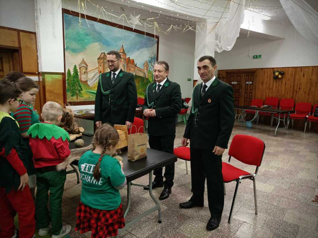 Spotkanie z myśliwymi i... pączki [ZDJĘCIA]