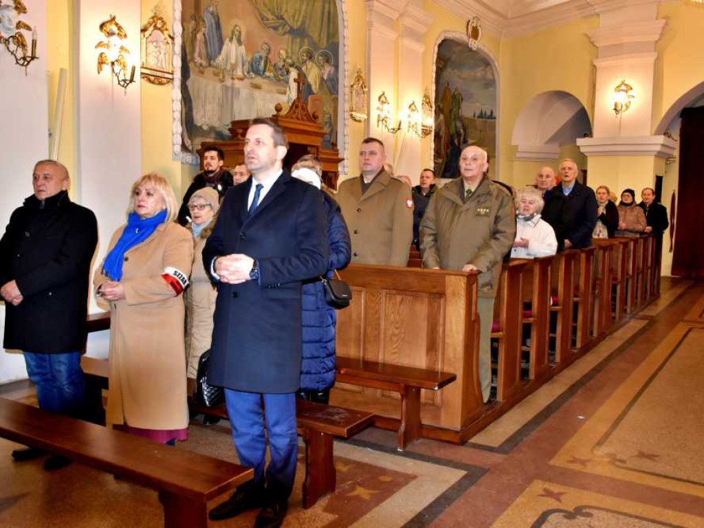 Hrubieszów: Uczczono rocznicę powstania Armii Krajowej [ZDJĘCIA]