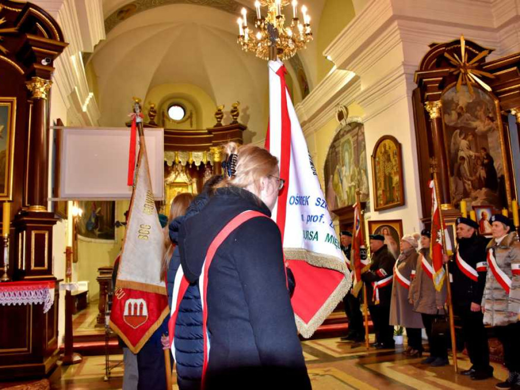 Hrubieszów: Uczczono rocznicę powstania Armii Krajowej [ZDJĘCIA]