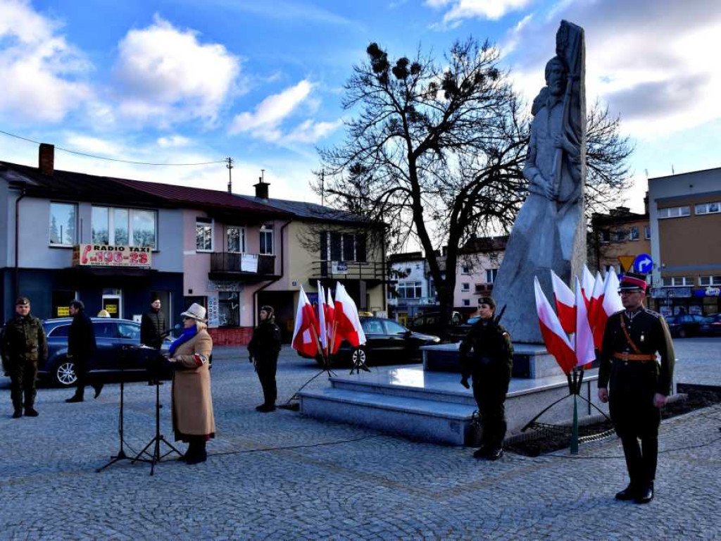 Hrubieszów: Uczczono rocznicę powstania Armii Krajowej [ZDJĘCIA]