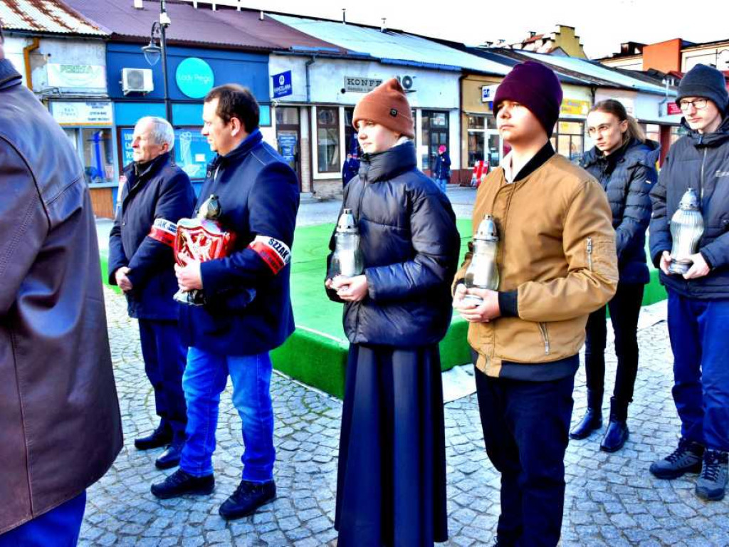 Hrubieszów: Uczczono rocznicę powstania Armii Krajowej [ZDJĘCIA]