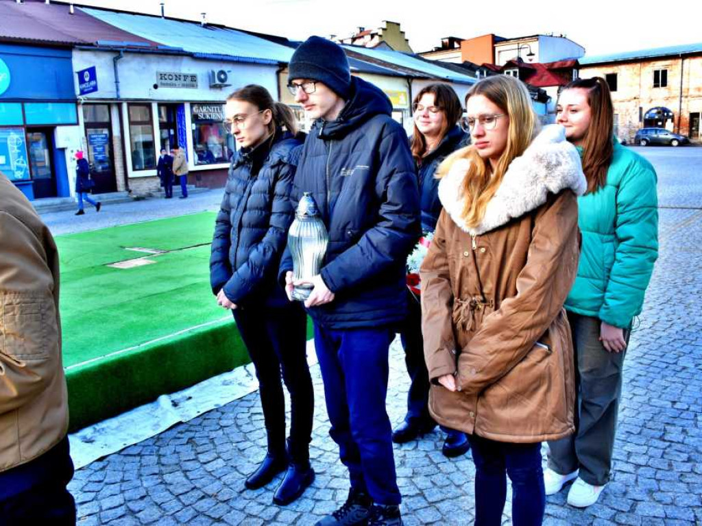 Hrubieszów: Uczczono rocznicę powstania Armii Krajowej [ZDJĘCIA]