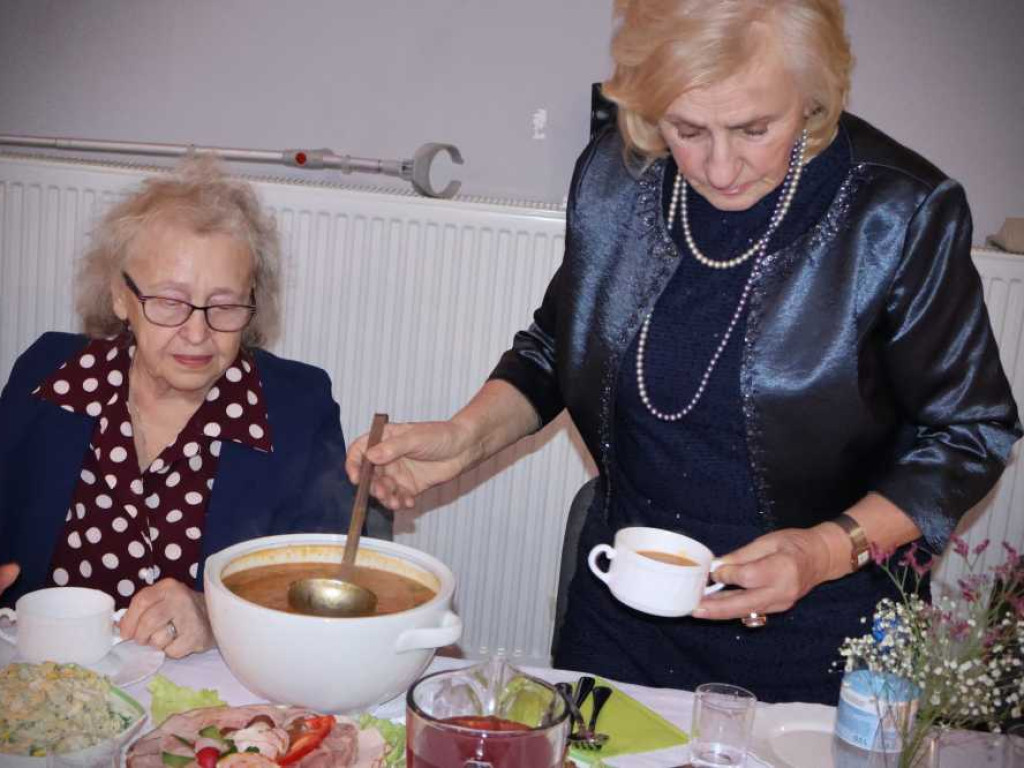 Seniorzy się bawili... [ZDJĘCIA]