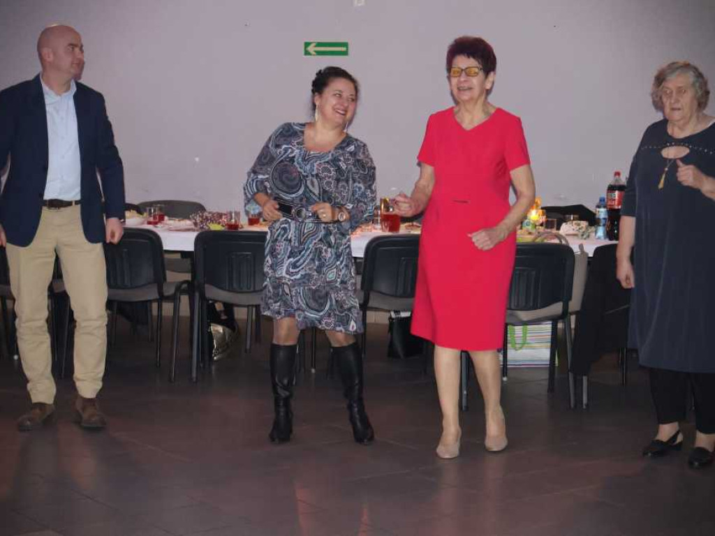 Seniorzy się bawili... [ZDJĘCIA]