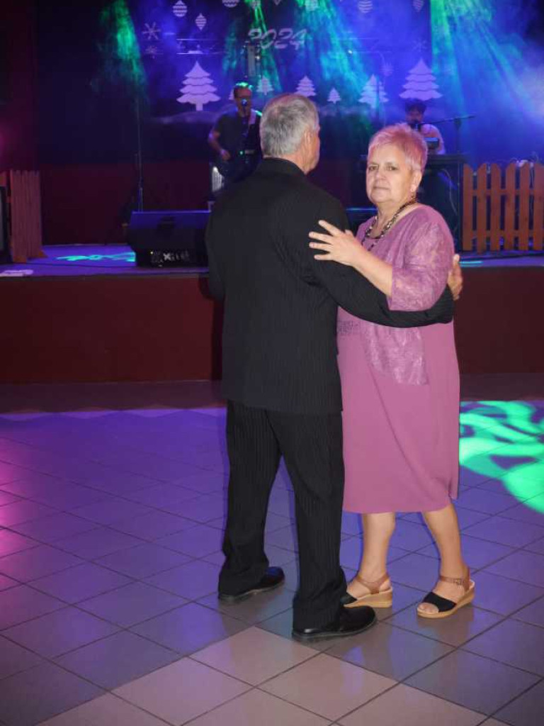 Seniorzy się bawili... [ZDJĘCIA]