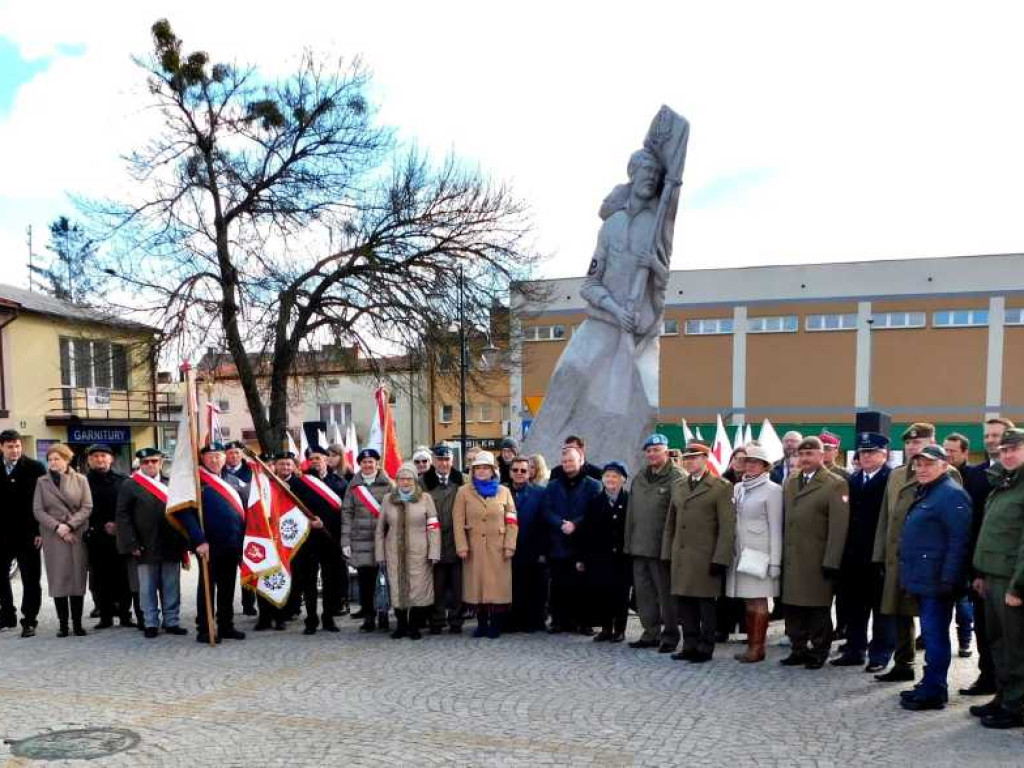 Hrubieszów: Uczczono rocznicę powstania Armii Krajowej [ZDJĘCIA]