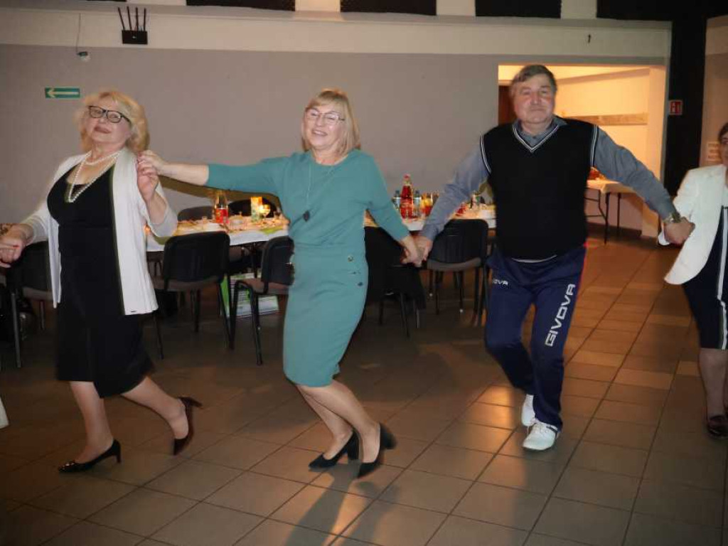 Seniorzy się bawili... [ZDJĘCIA]