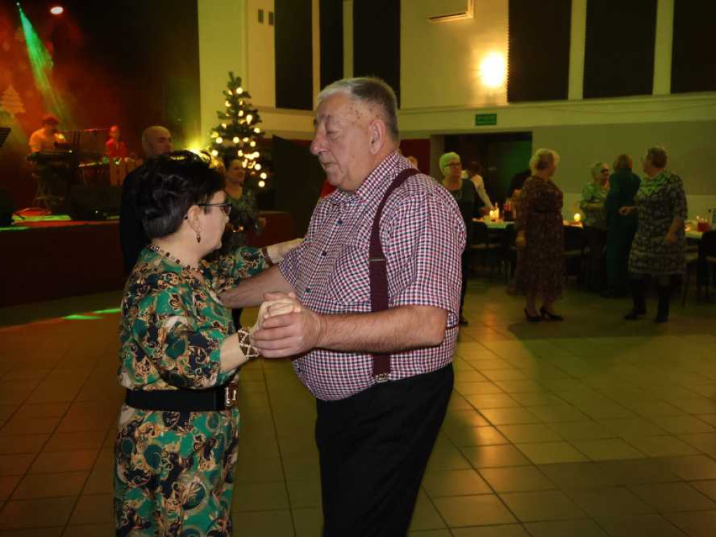 Seniorzy się bawili... [ZDJĘCIA]