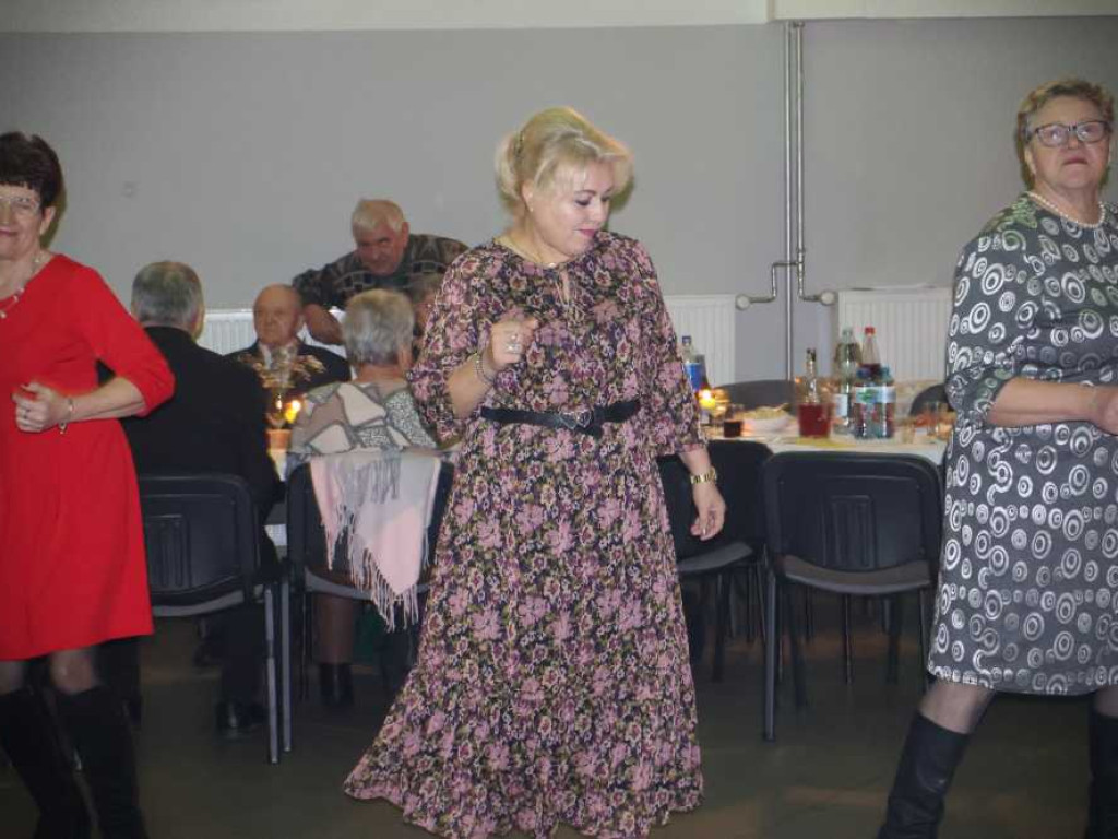Seniorzy się bawili... [ZDJĘCIA]