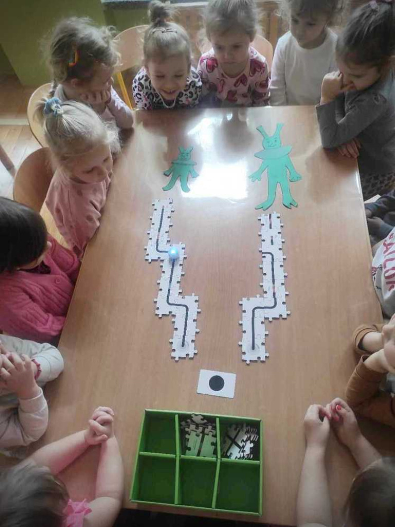 Hrubieszów: Przedszkolaki programują i kodują! [ZDJĘCIA]