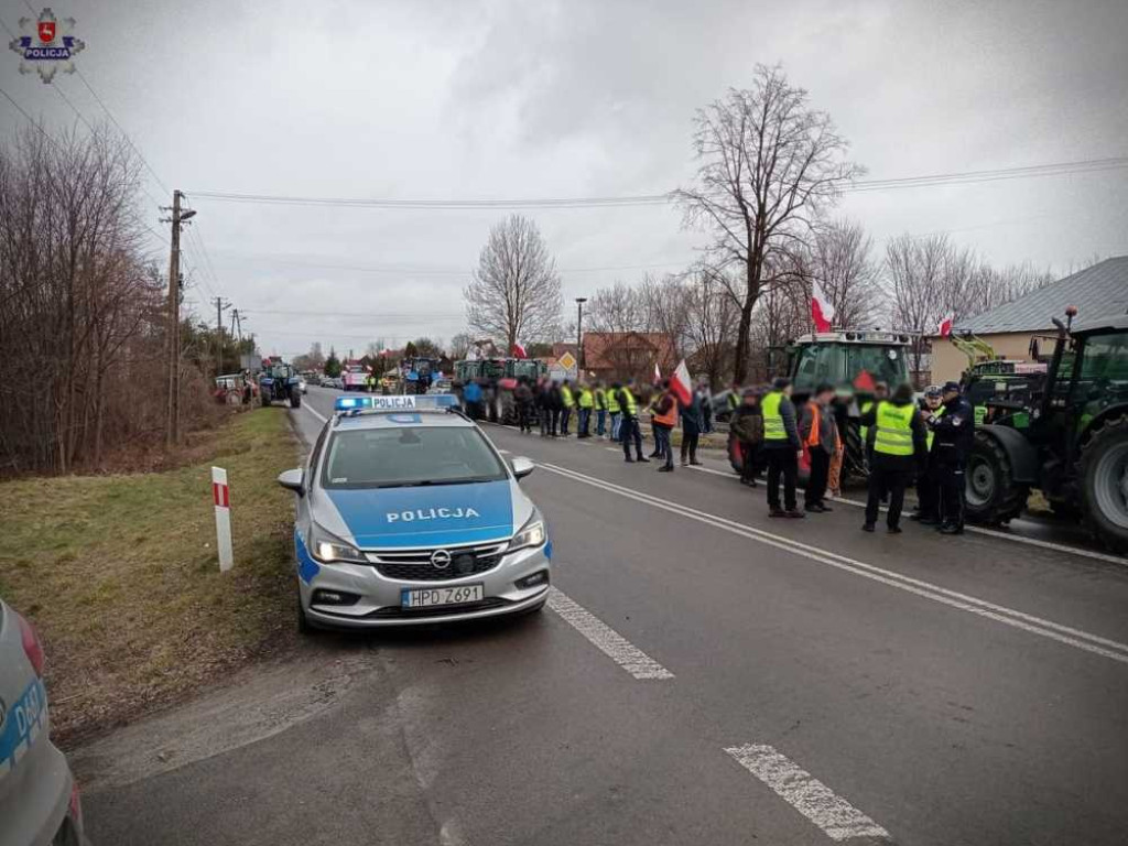 Trwają rolnicze protesty [ZDJĘCIA]