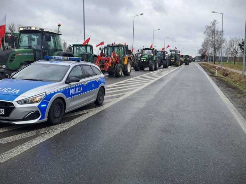 Trwają rolnicze protesty [ZDJĘCIA]