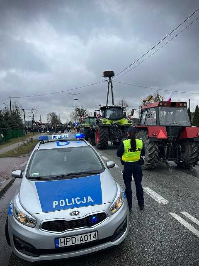 Trwają rolnicze protesty [ZDJĘCIA]