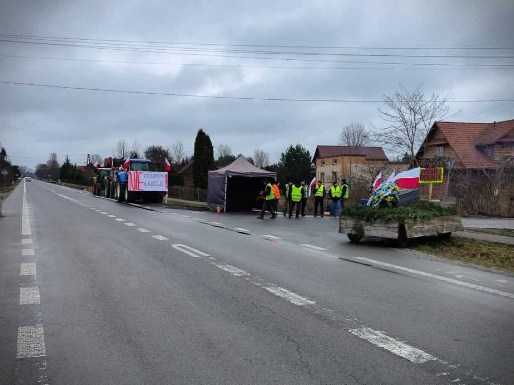 Kolejny dzień rolniczych protestów [ZDJĘCIA]