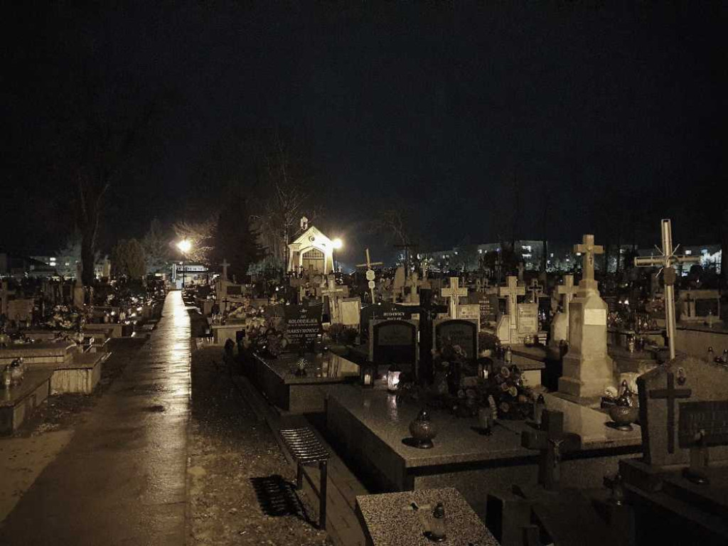Gdzieś w Hrubieszowie... Cmentarz parafialny [ZDJĘCIA]