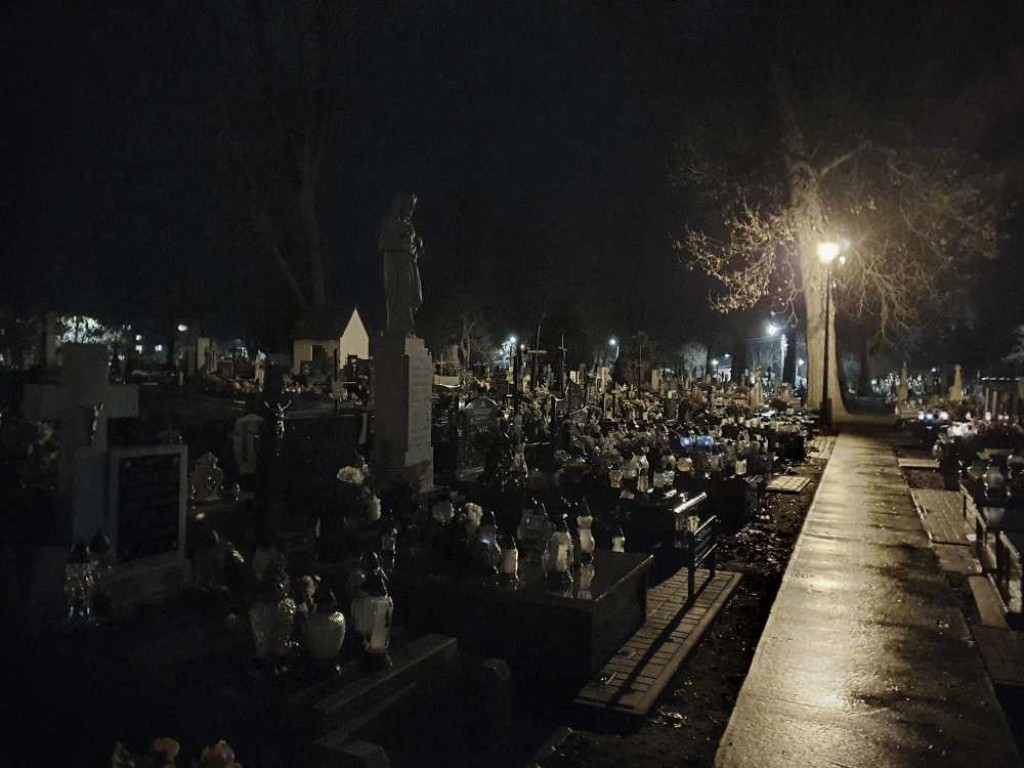 Gdzieś w Hrubieszowie... Cmentarz parafialny [ZDJĘCIA]
