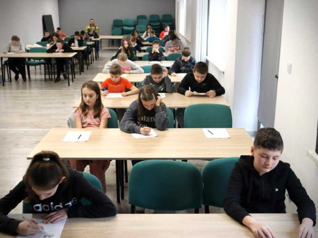 Młodzież zapobiega pożarom [ZDJĘCIA]