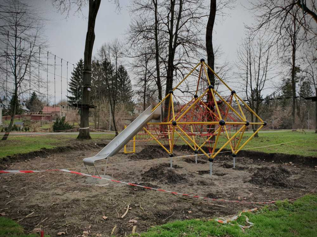 Gdzieś w Hrubieszowie... Nowy plac zabaw [ZDJĘCIA]