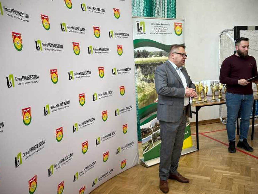 Zagrali o puchar wójta [ZDJĘCIA]