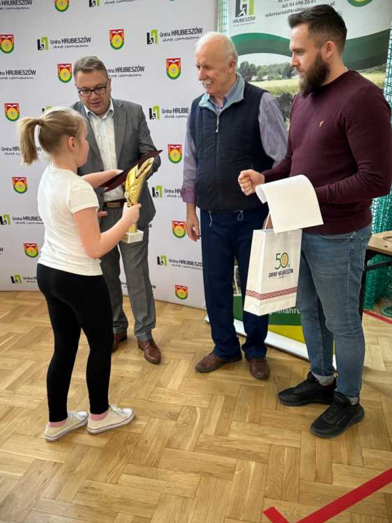 Zagrali o puchar wójta [ZDJĘCIA]