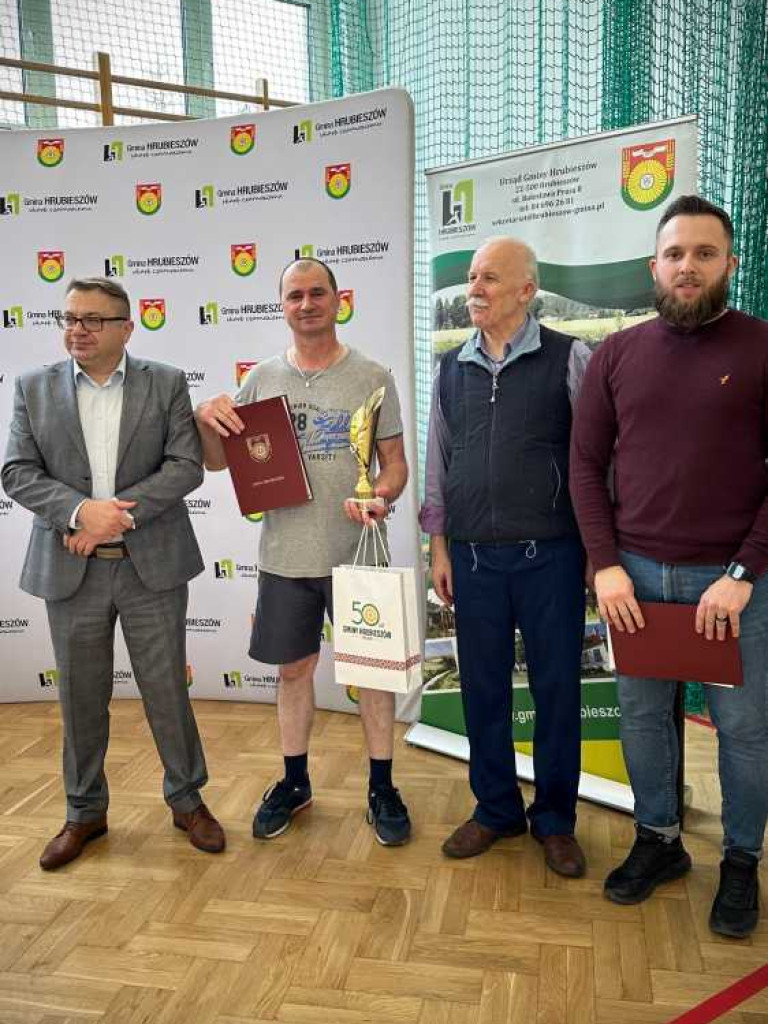 Zagrali o puchar wójta [ZDJĘCIA]